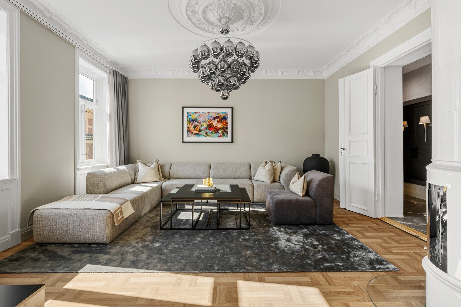 Lys og innbydende stue Galleribilde