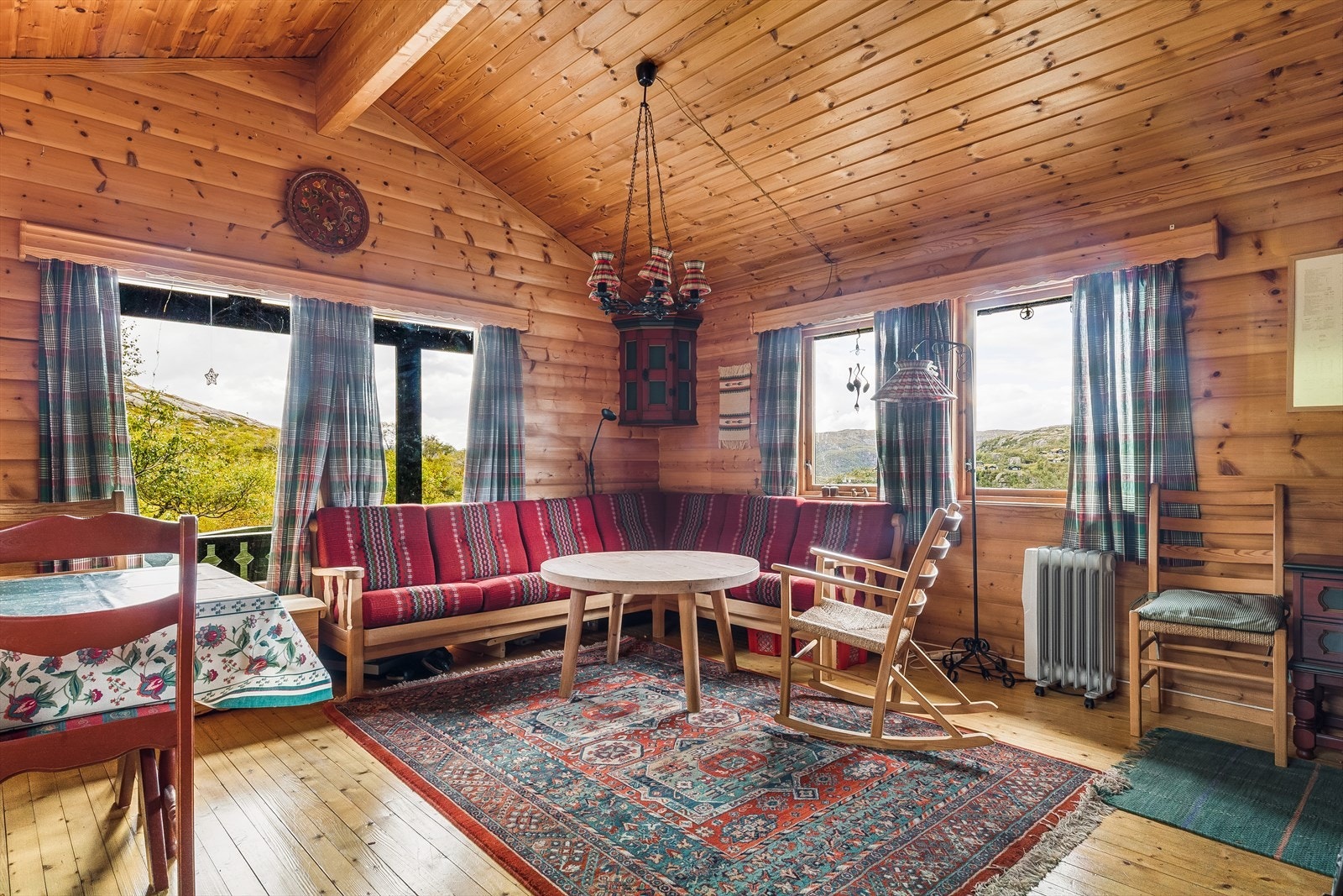 Her er det rikelig med plass til å invitere familie og venner på besøk. Galleribilde