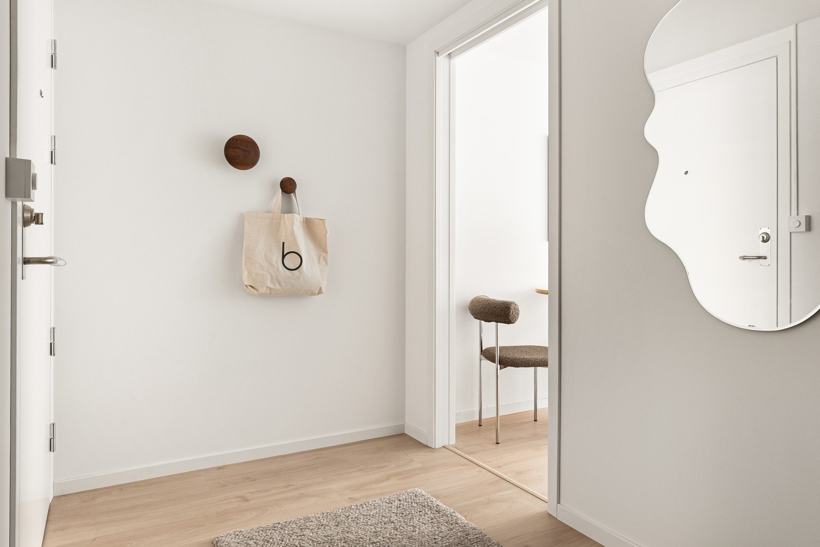 Lys og trivelig entré. Galleribilde