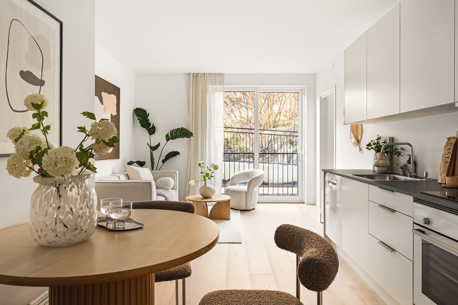 Breiviken 1 presenteres av EIE eiendomsmegling ved Christine Terkelsen! Galleribilde