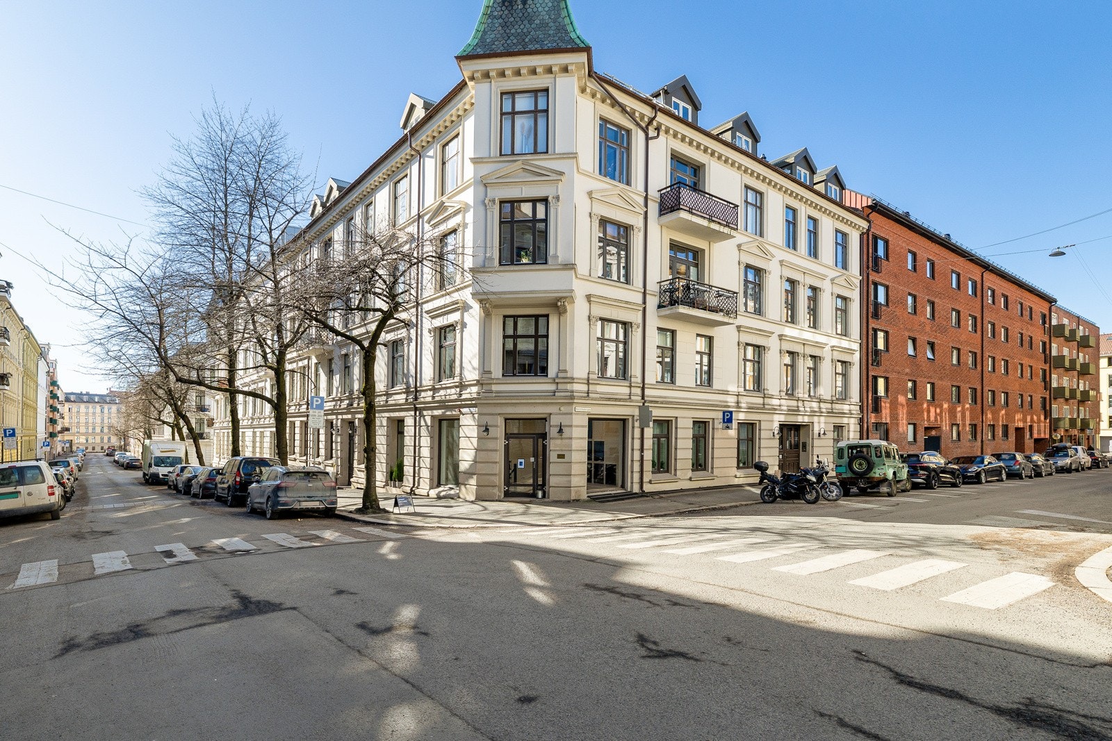 Fasade - Leiligheten har er en fantastisk beliggenhet for deg som ønsker å bo svært sentralt, men likevel rolig på beste St. Hanshaugen Galleribilde