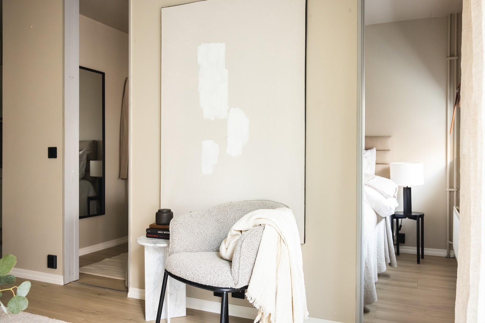 - Gulv og lister ble lagt i 2025 - Galleribilde