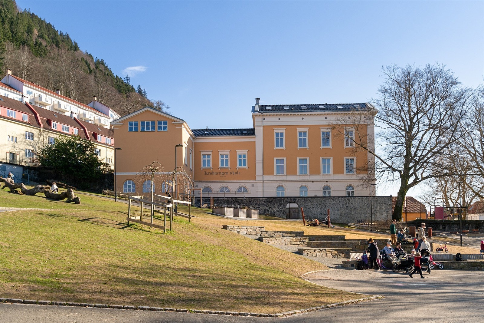 - Gangavstand til Krohnengen barneskole og alle fasilitetene rundt - Galleribilde