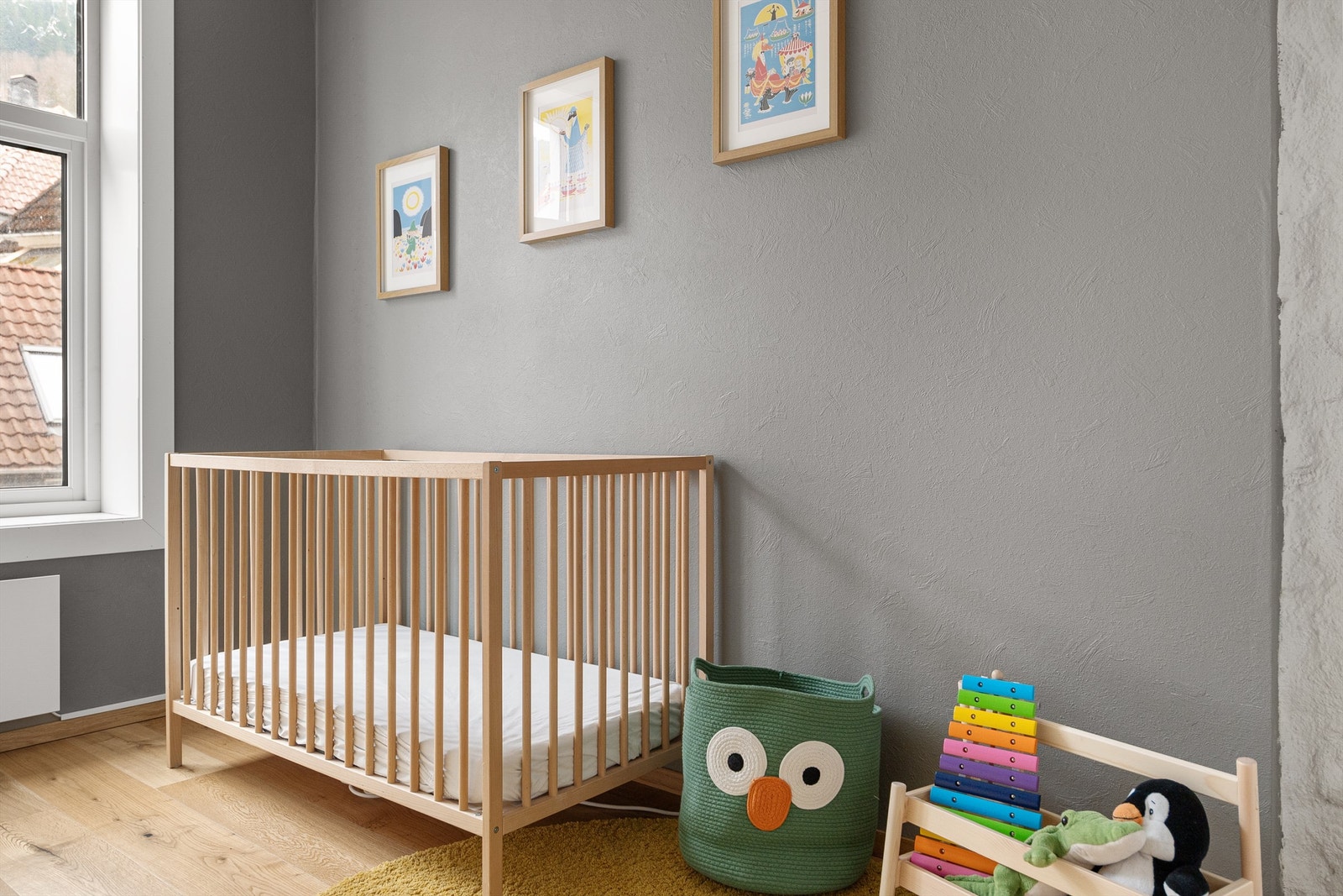 - Soverom nr. 2 passer perfekt som barnerom eller gjesterom - Galleribilde