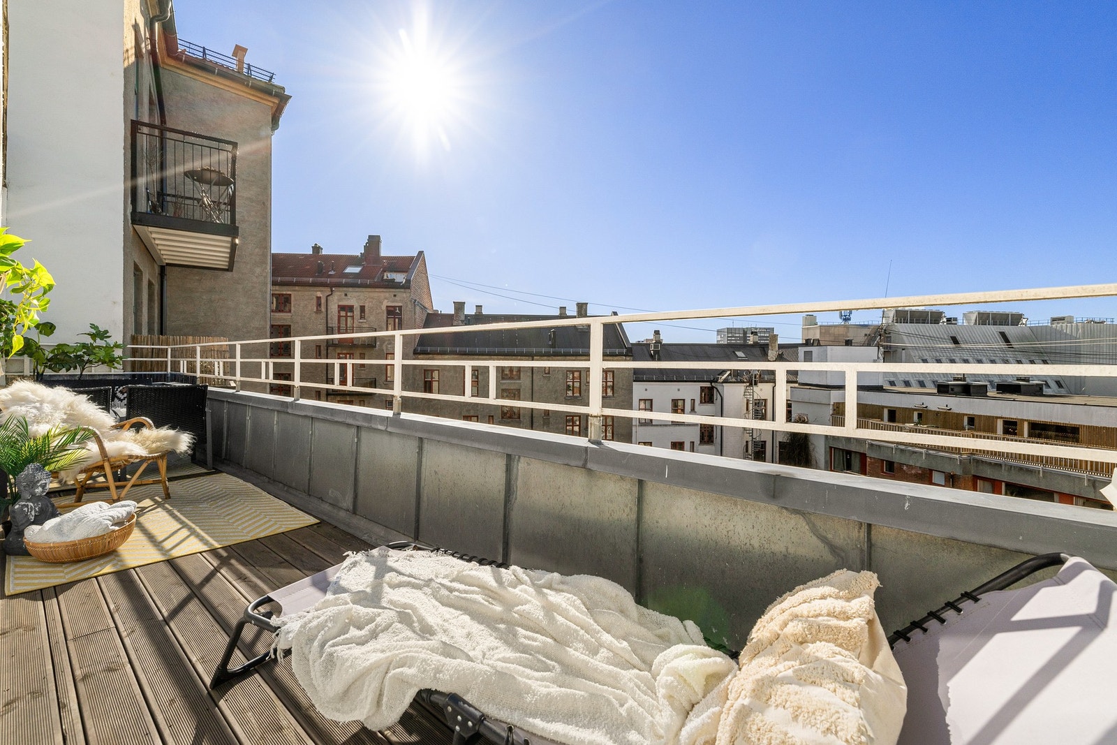 Vi har gleden av å presentere denne toppleiligheten på St. Hanshaugen! Galleribilde