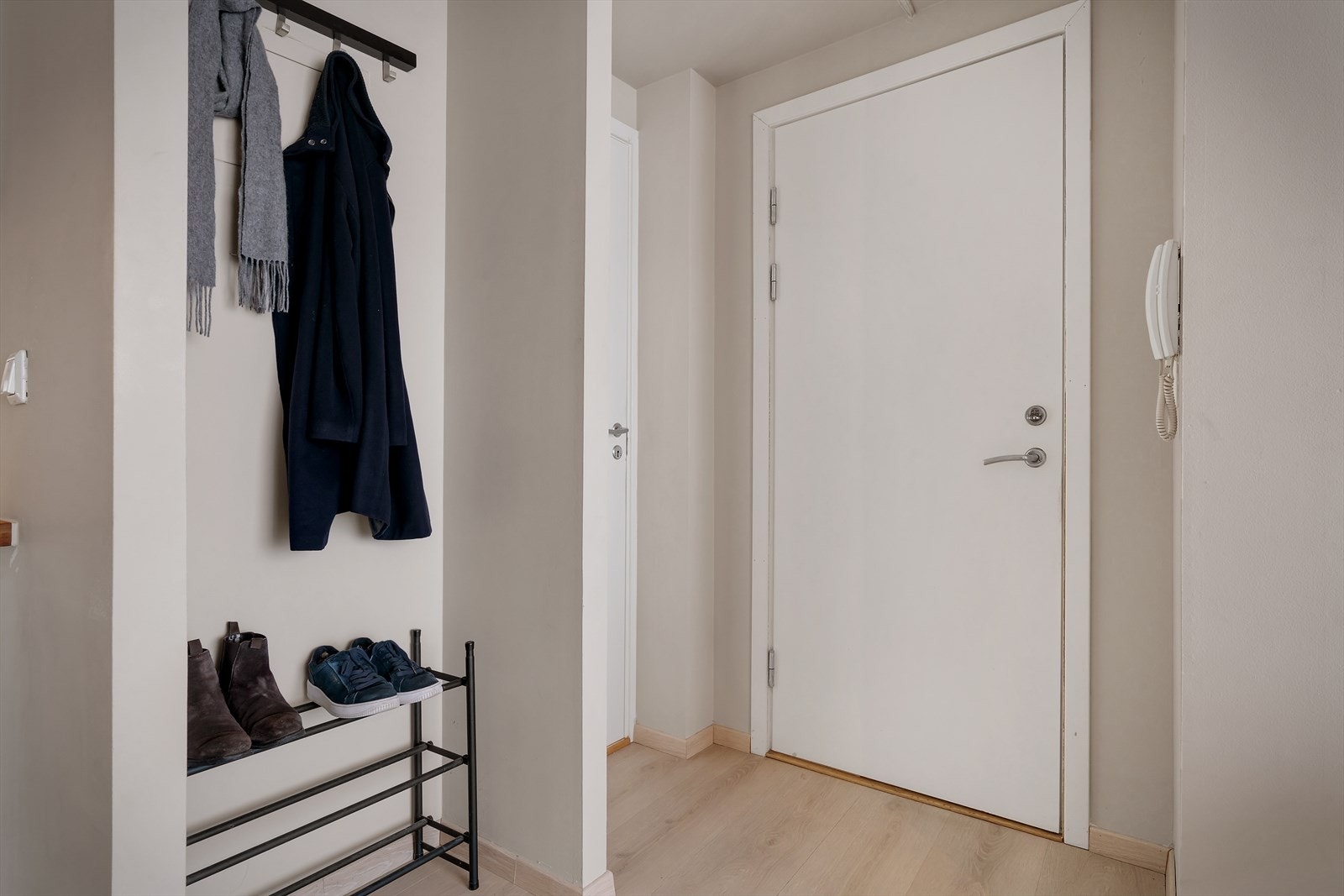 - Entrédør med Brann-/lydklasse B30/35db og calling anlegg - Galleribilde