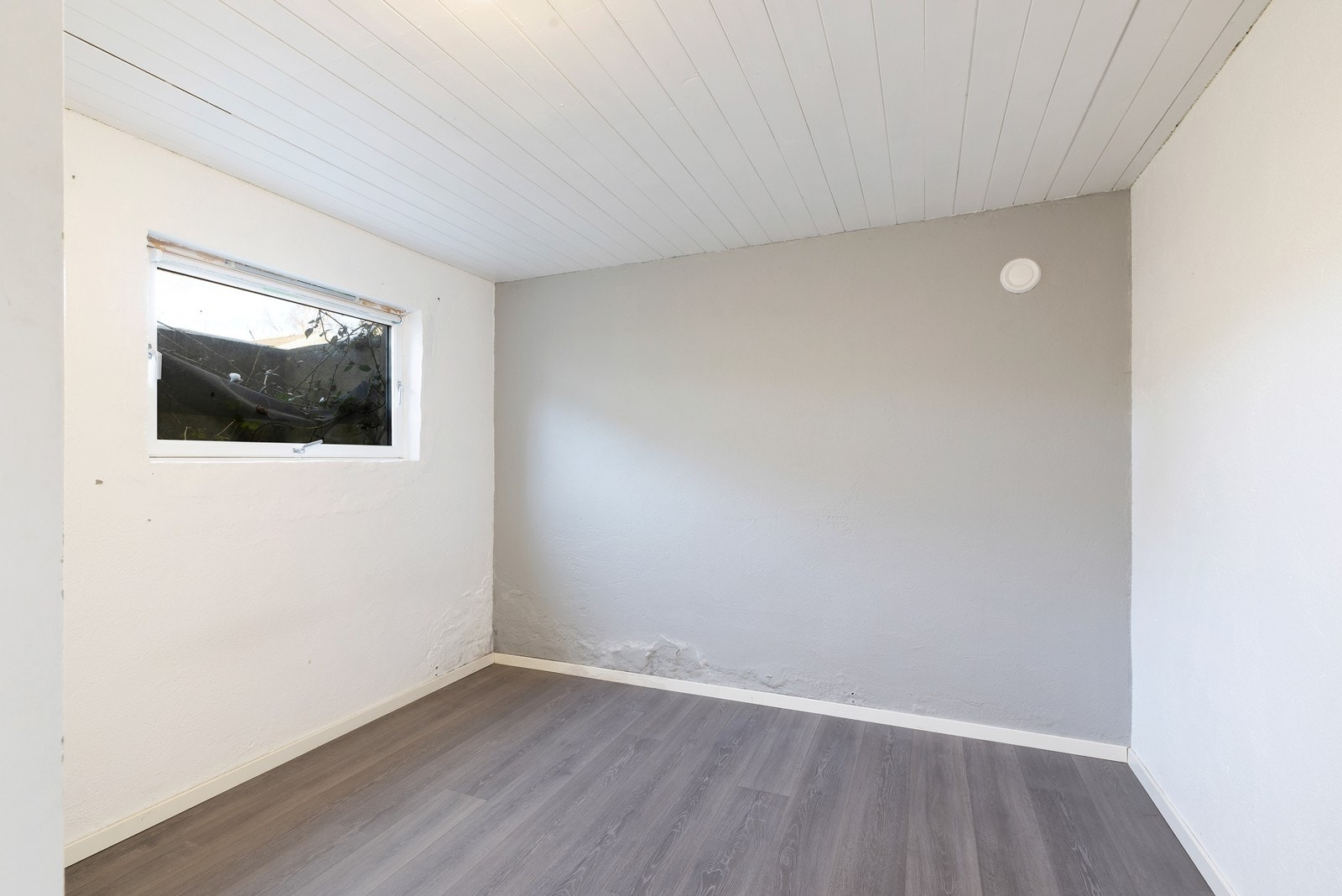 Underetasje. Galleribilde