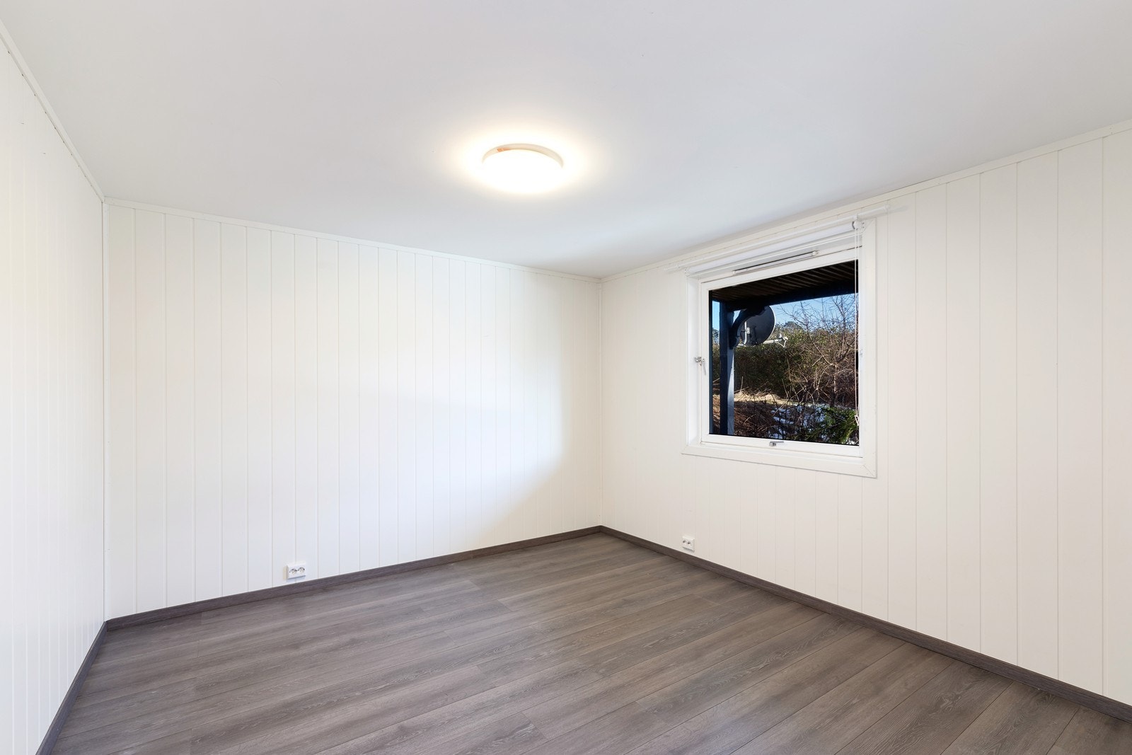 Soverom underetasje. Galleribilde