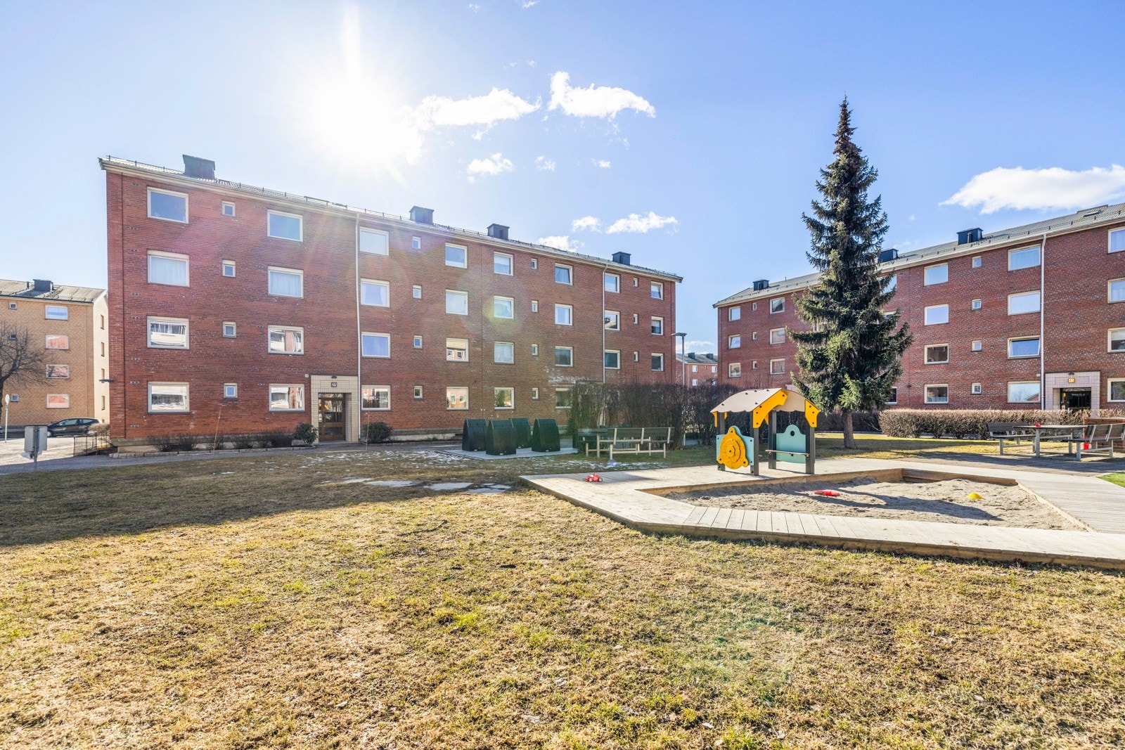 Fasade og fellesområder. Galleribilde