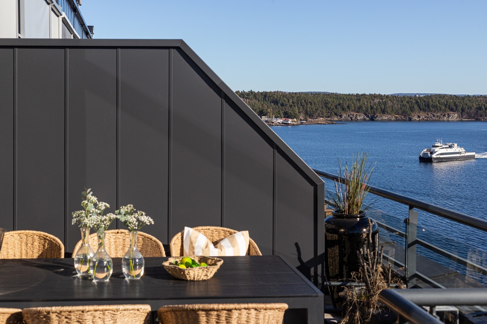 Båt fra Lysaker til Nesoddentangen med flere avganger daglig Galleribilde