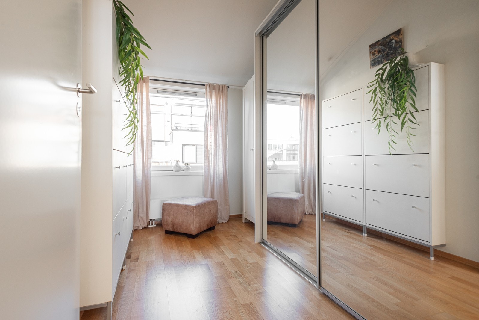 Soverom III/Walk-in Galleribilde