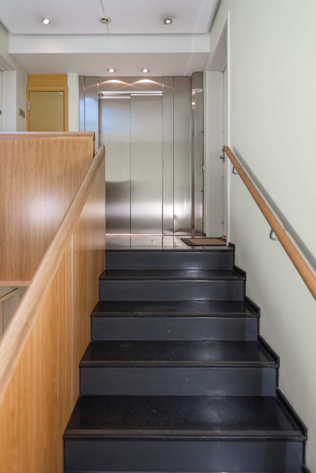 Heis fra garasjekjeller opp til leiligheten Galleribilde