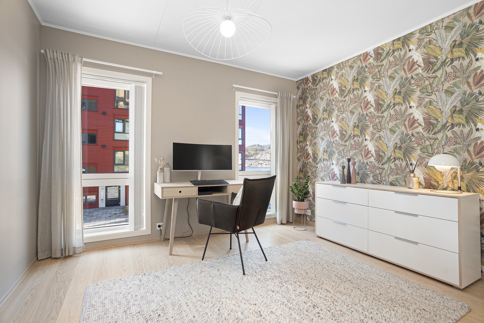 Soverom II kan fungere som et gjesterom, kontor eller en ekstra stue. Galleribilde