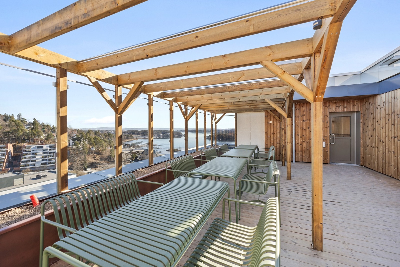 Sameiet har en fantastisk felles takterrasse i byggets 14. etasje Galleribilde