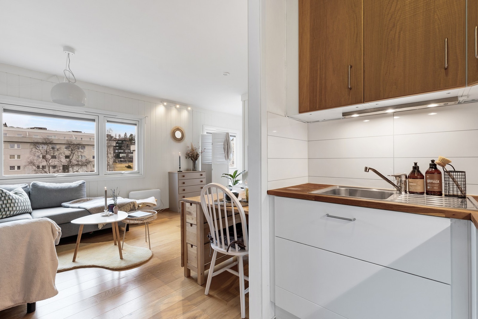 Det ble satt inn nye 3-lags vinduer i regi av borettslaget i 2023. Galleribilde