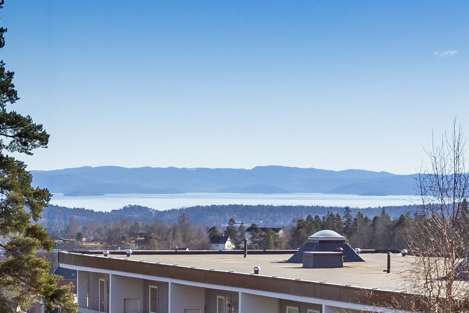 Fra balkongen har du en helt fantastisk panoramautsikt Galleribilde