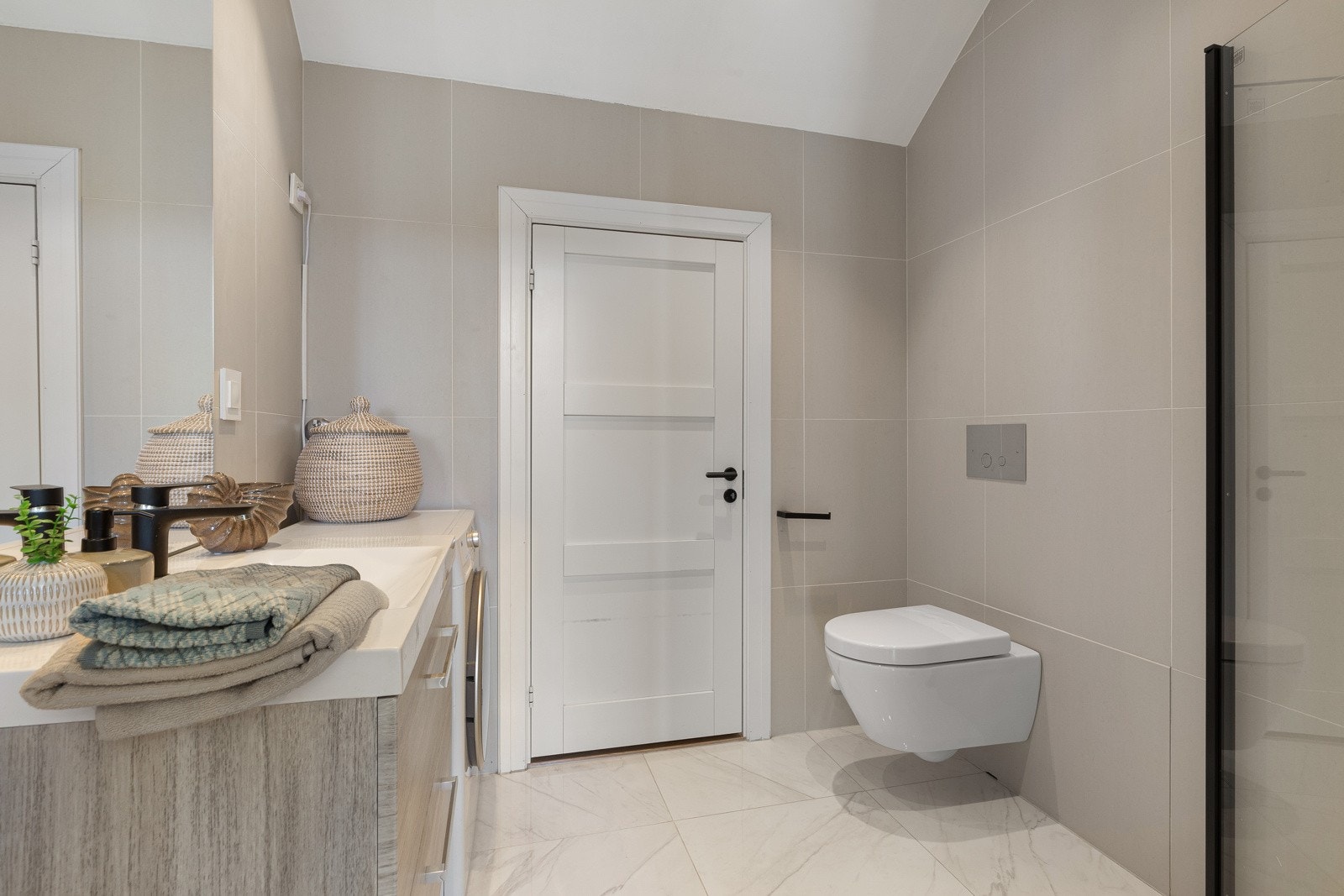 Innenfor bad nr 2 er det også en lagringsbod på ca 5,5kvm gulvareal Galleribilde