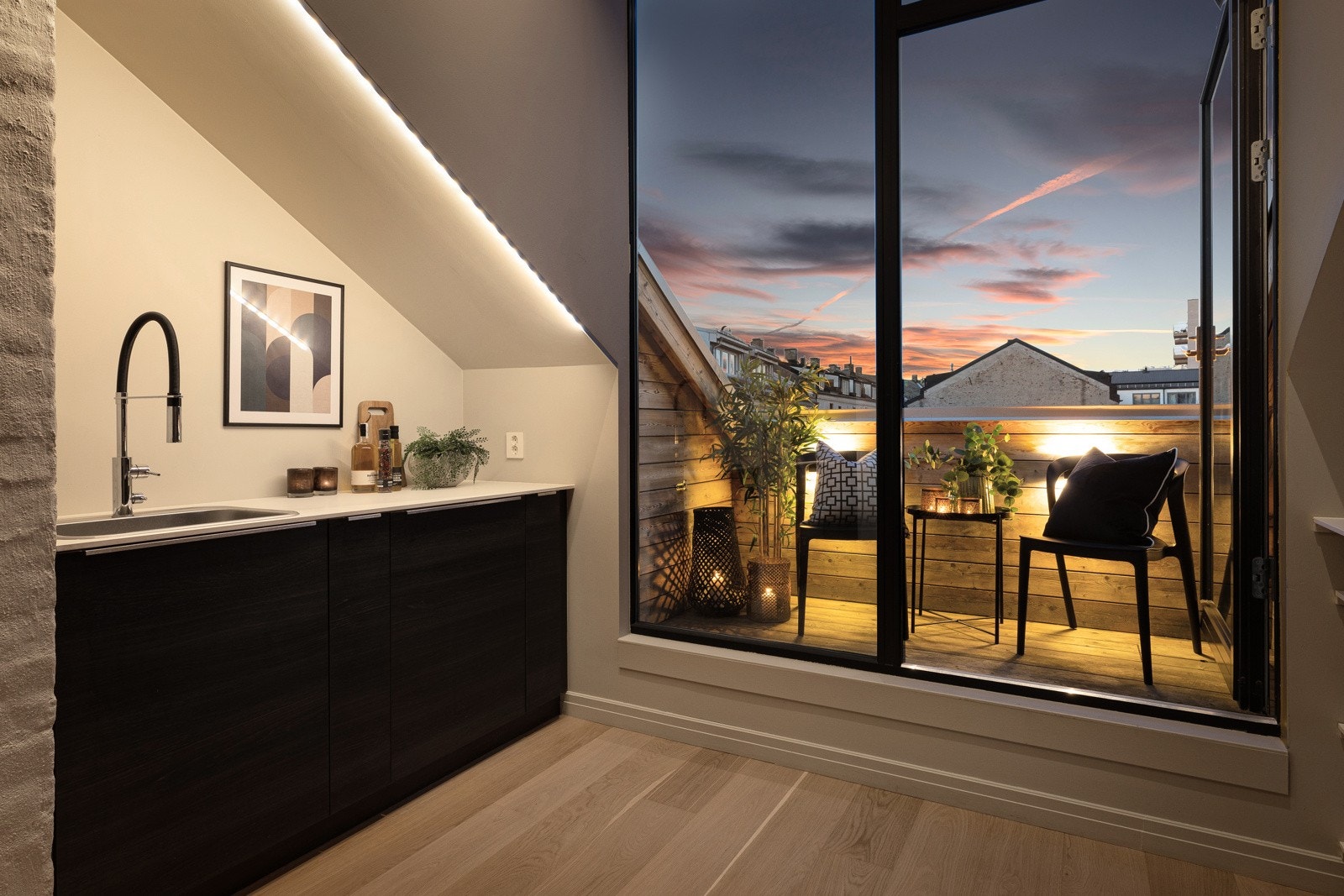 Rålekker og gjennomgående 3-roms toppleilighet fra 2017 Galleribilde