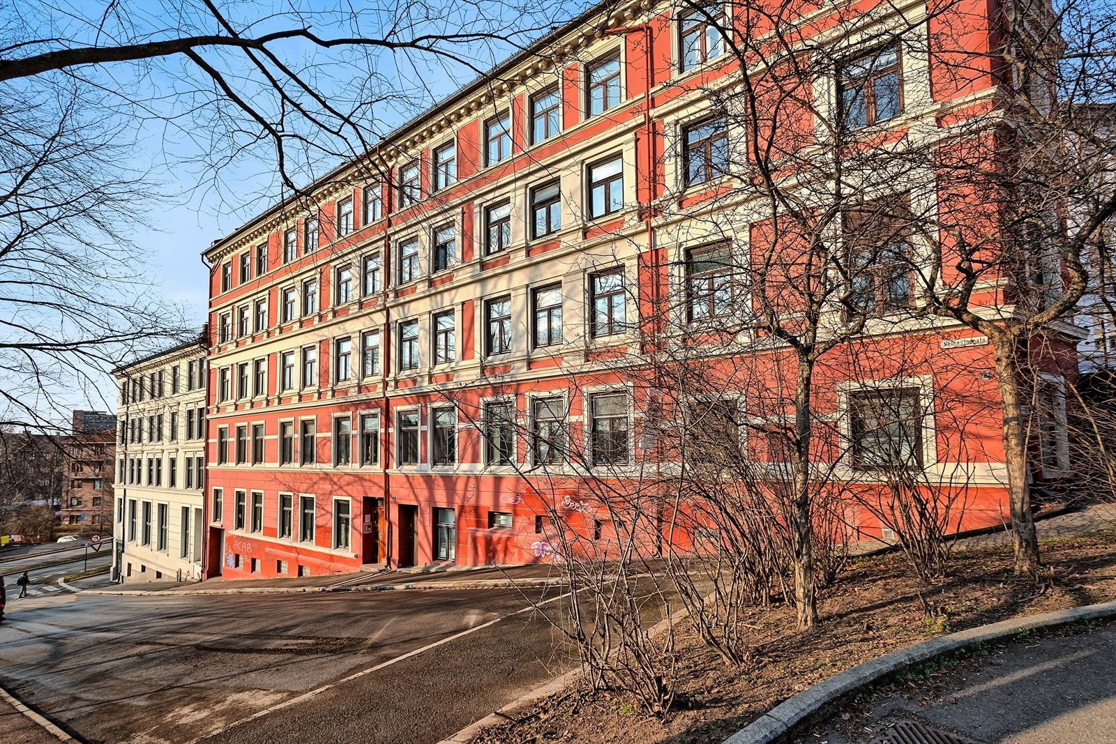 Sentral og populær beliggenhet midt mellom Kampen, Tøyen og sentrum Galleribilde