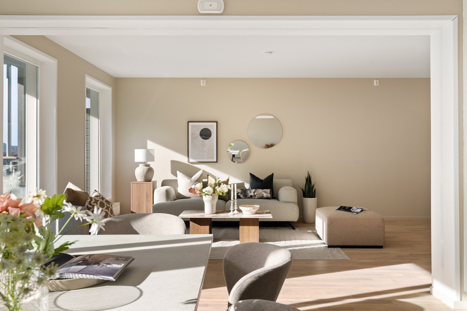 Det er fjernvarme og balansert ventilasjon som sørger for et godt inneklima. Galleribilde