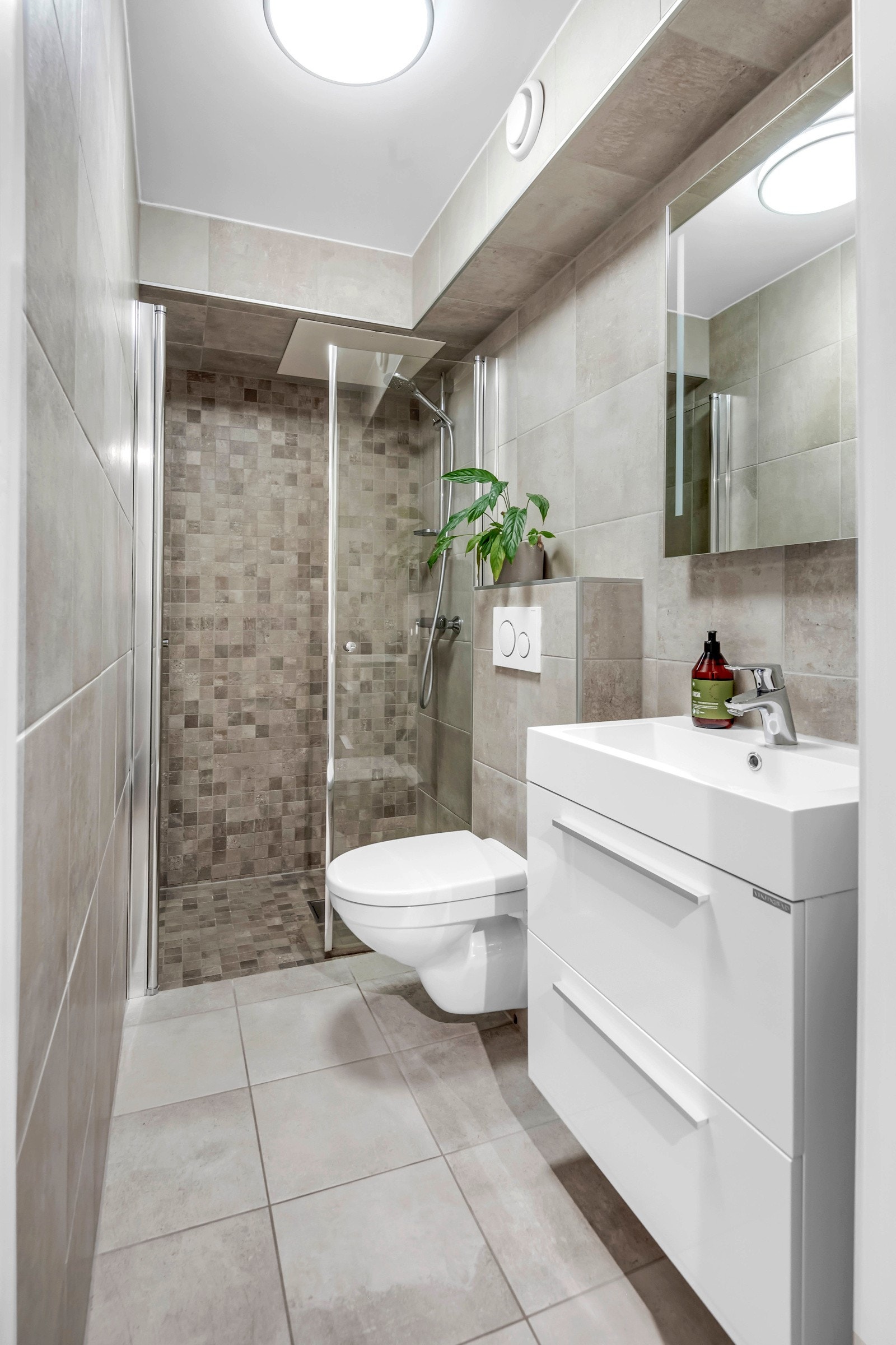 Baderom nr. 2 med dusjkabinett Galleribilde