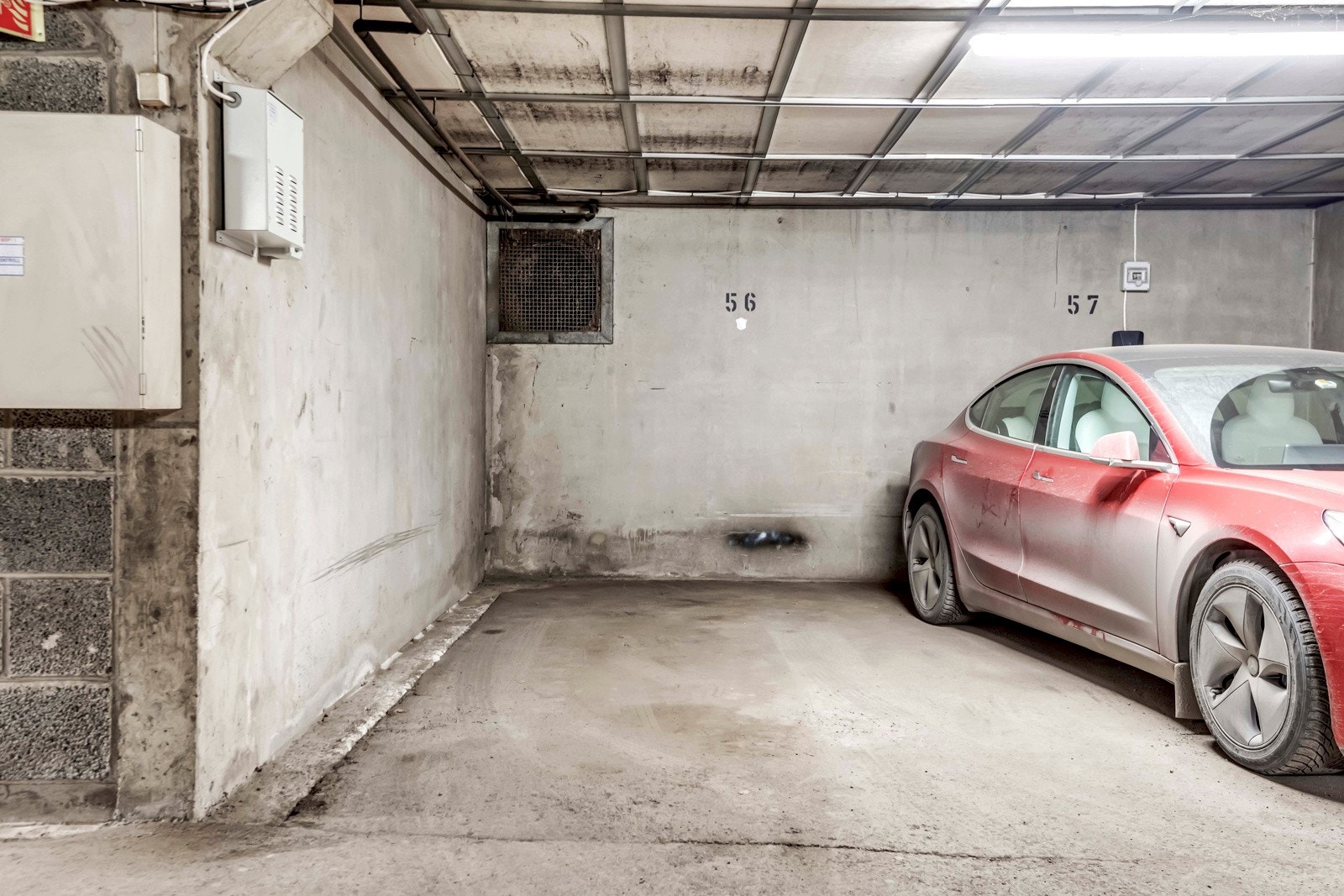 Garasjeplass Galleribilde