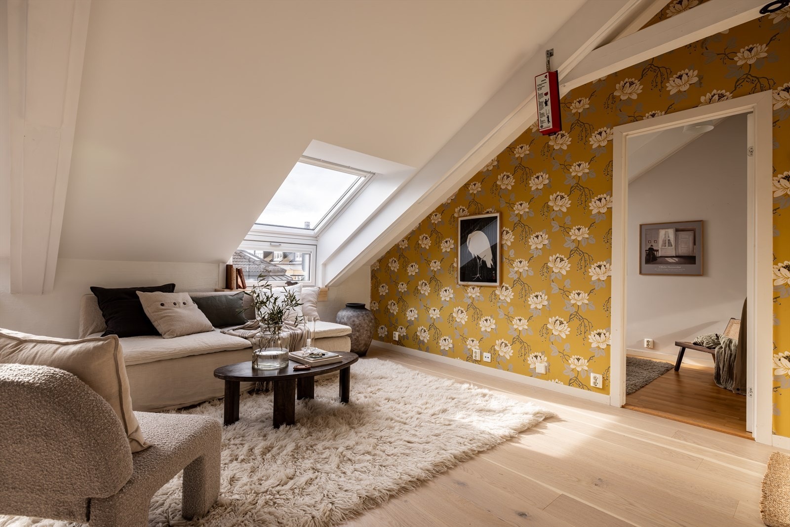 Kahrs enstavs eikeparkett er lagt i kjøkken/stue i 2025. Galleribilde