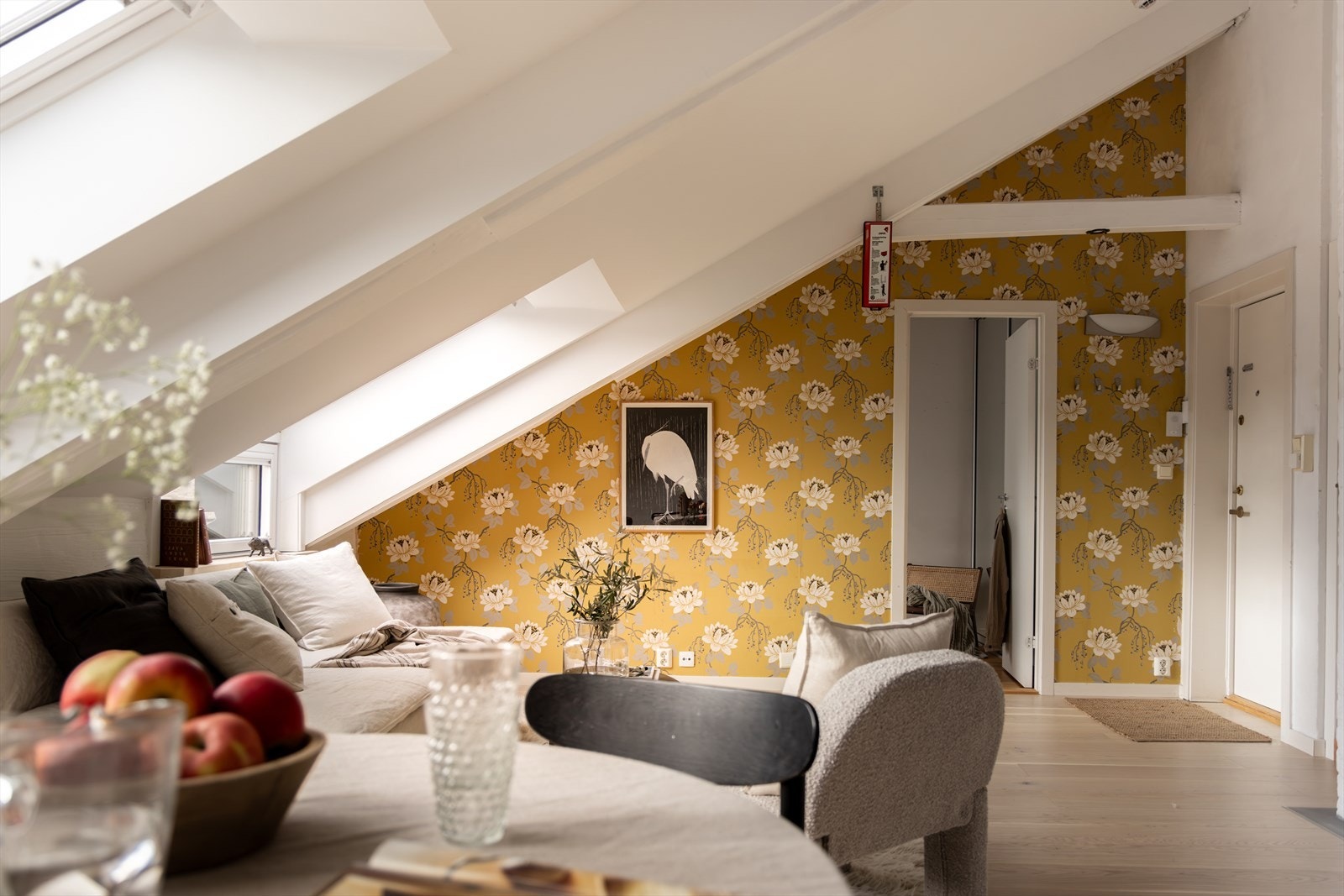 Gulareal (GUA) er oppmålt til 51 m² og mønehøyde på 3,5 meter. Galleribilde