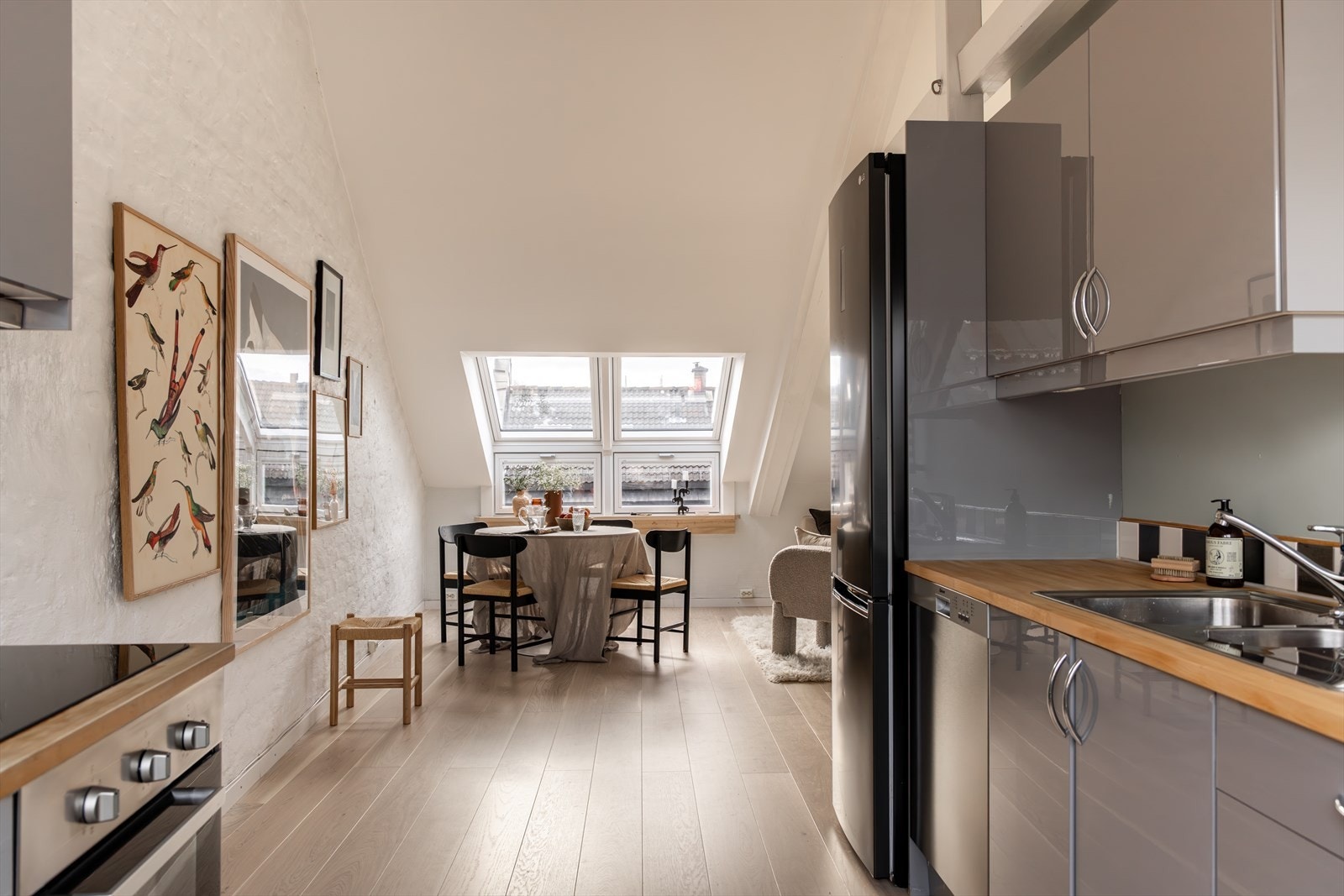 Alle hvitevarer i leiligheten medfølger ved salget. Galleribilde