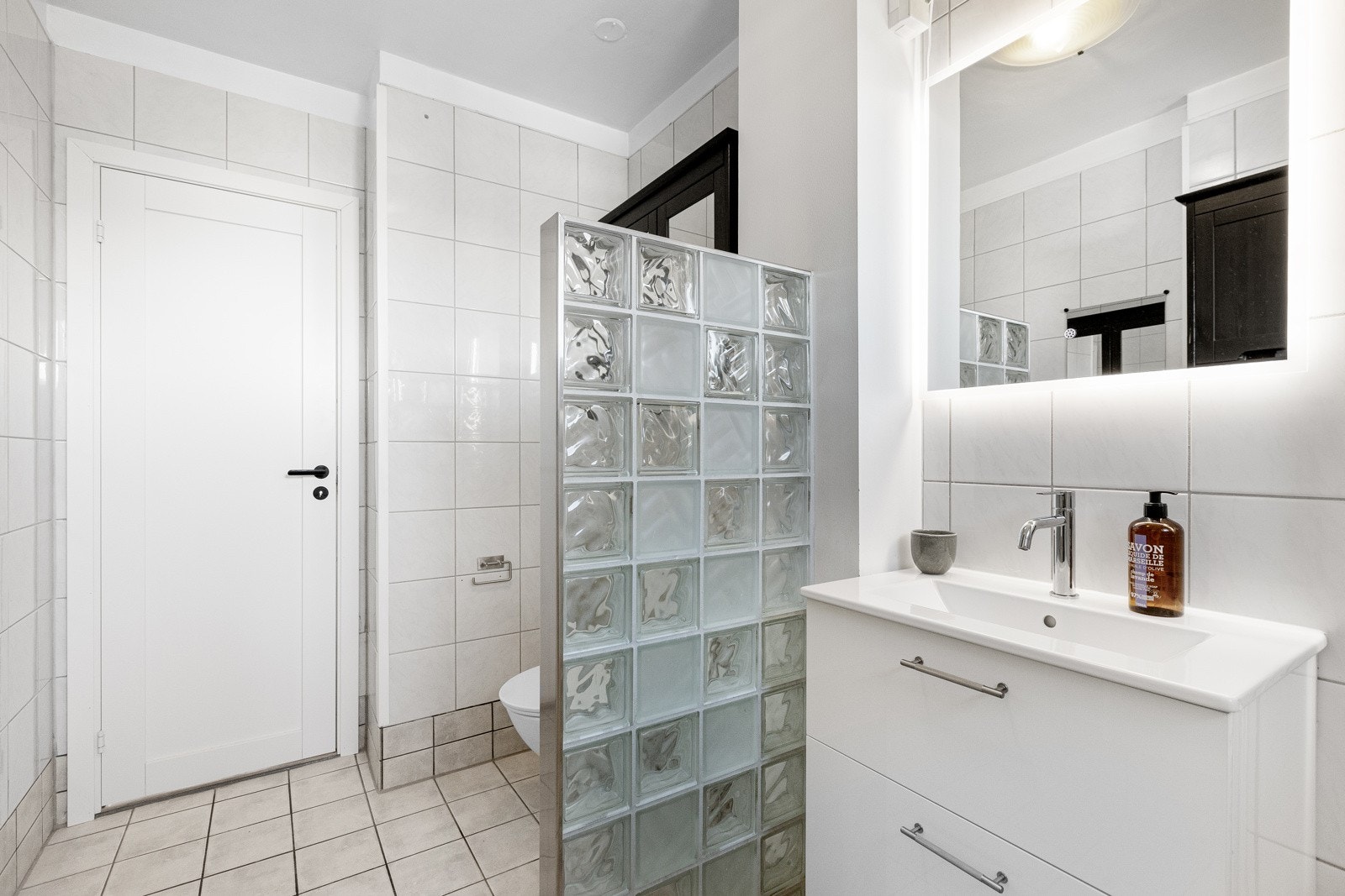 Godt lys i integrert speil Galleribilde