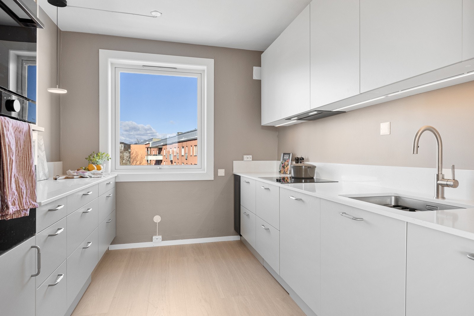 Kompostt steinbenkeplater Galleribilde