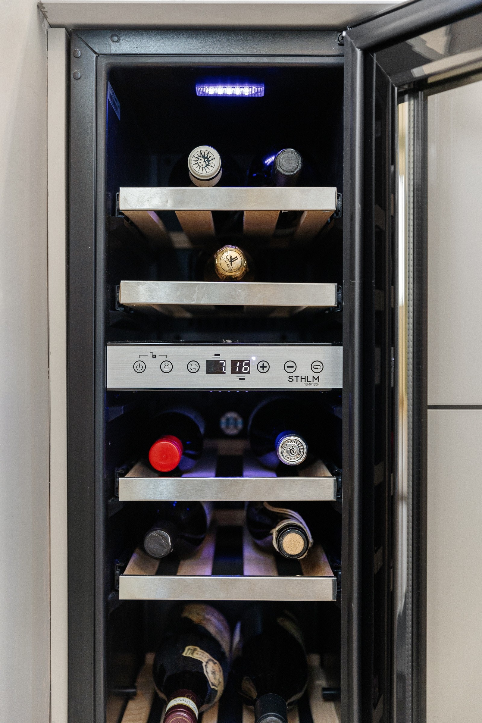 Integrert vinkjøleskap Galleribilde