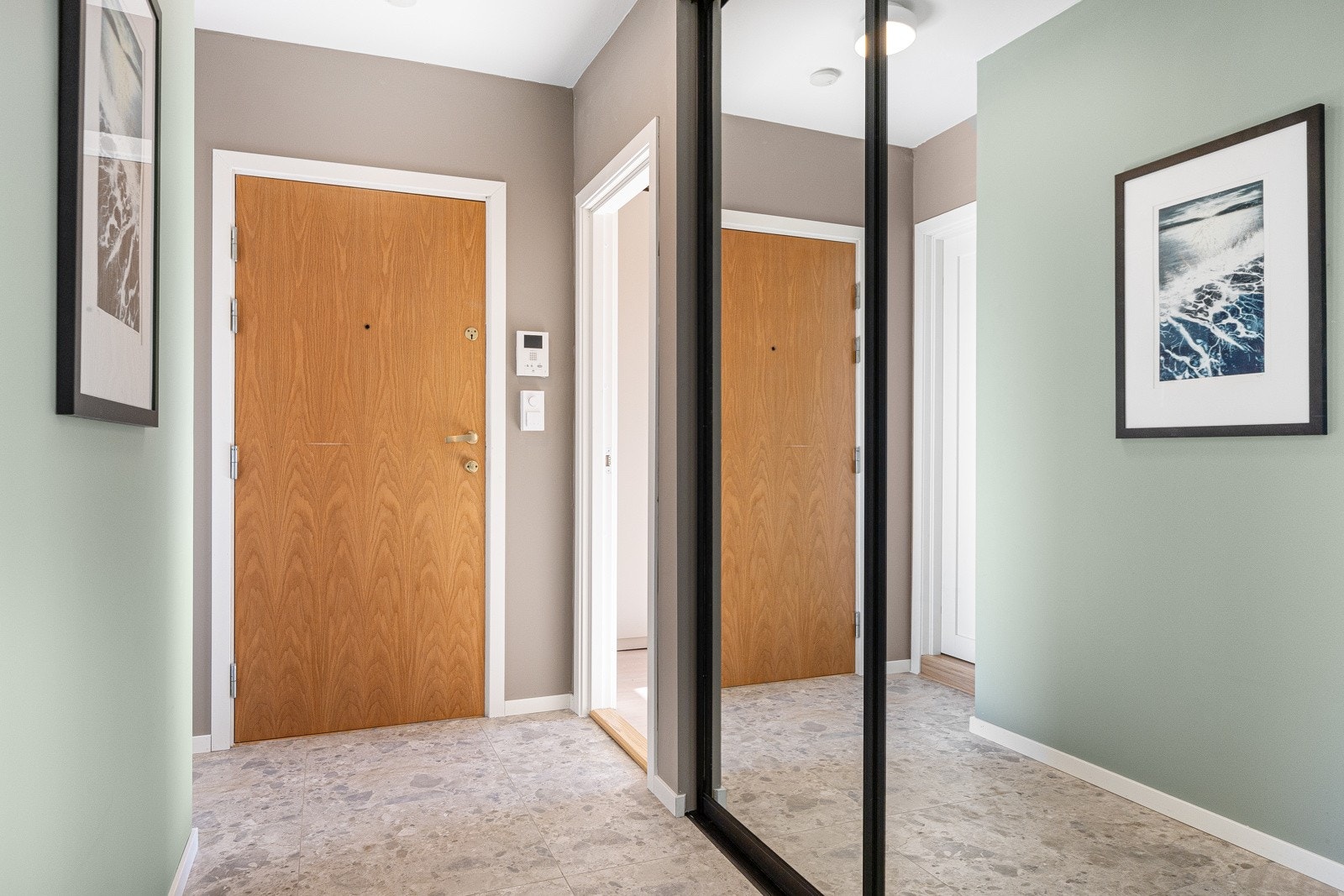 Fliser med varmekabler lagt 2024 Galleribilde