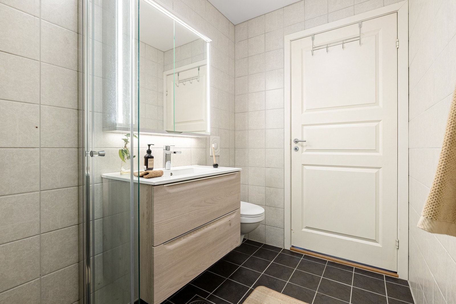 Det er varmekabler i gulvet. Galleribilde