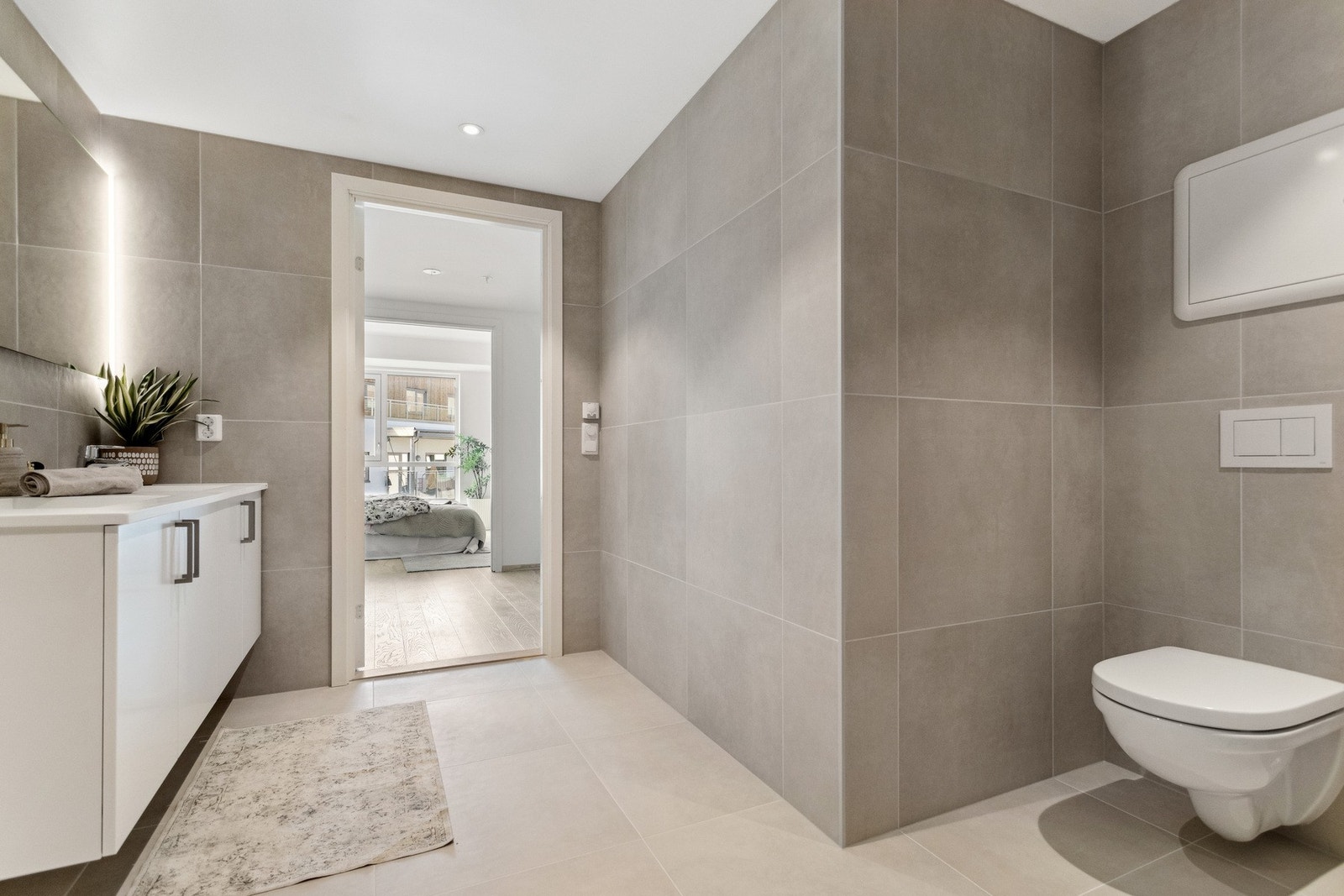 Leiligheten har to delikate baderom. Bildet er fra tilsvarende leilighet i 4. etg. Galleribilde