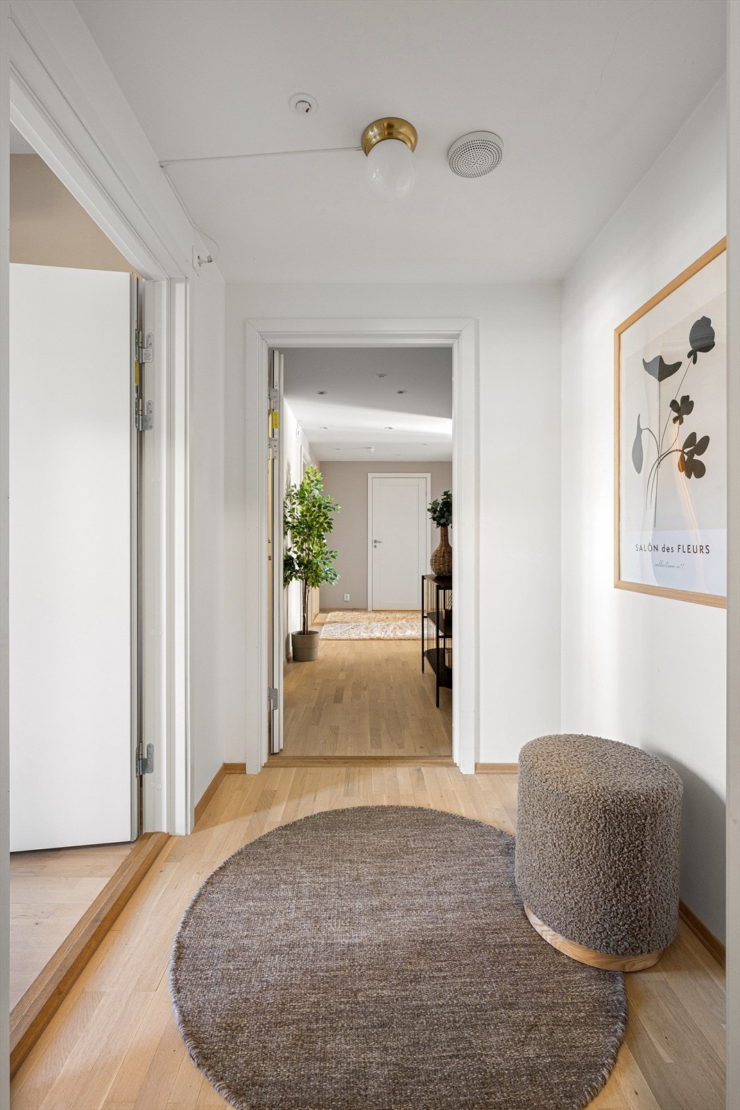 Entré med adkomst til hybel og hoveddel Galleribilde