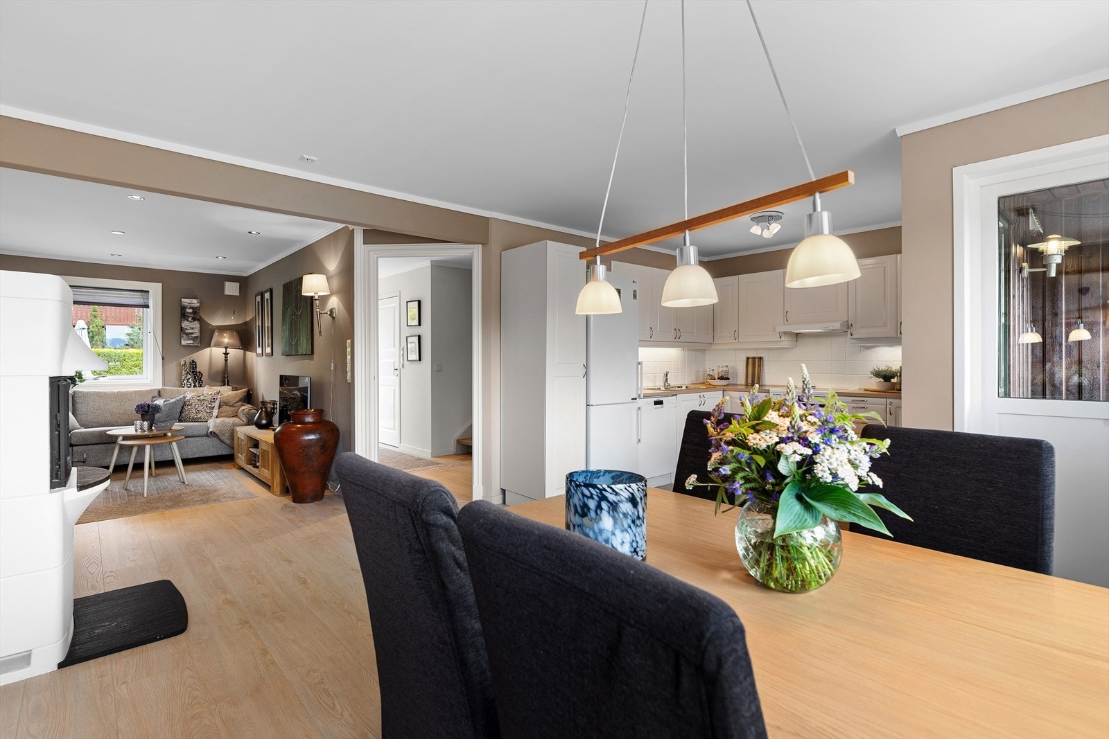 Eiendomsmegler 1, ønsker velkommen til Sikoriveien 18! Galleribilde