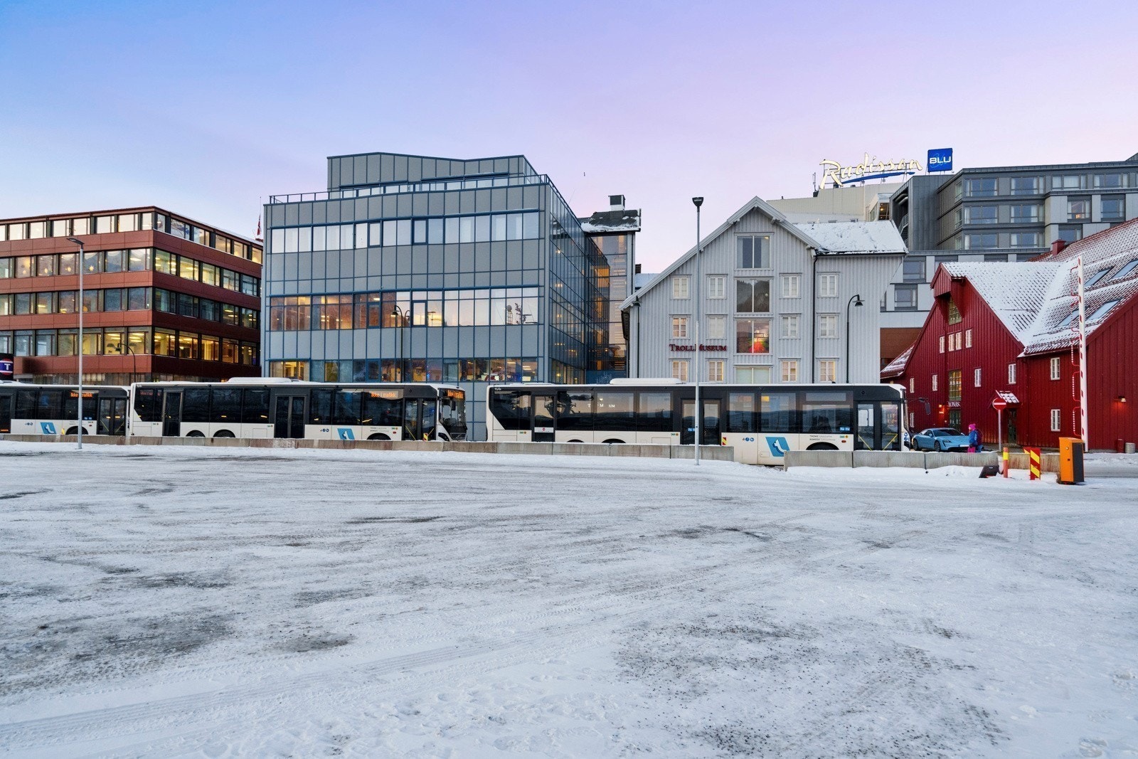 Fasade mot sjøen Galleribilde