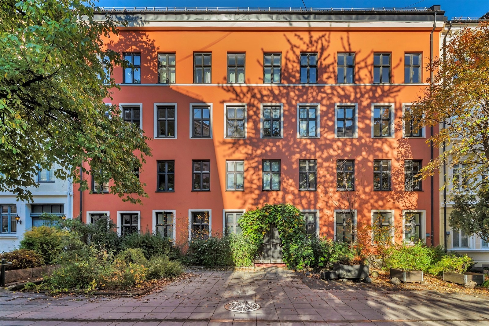 Svært hyggelig boområde i rolig miljøgate. Galleribilde