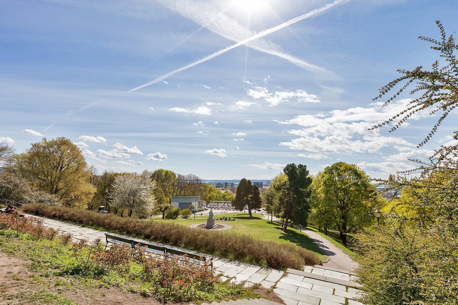 Nærområdet - her fra idylliske St. Hanshaugen park. Galleribilde