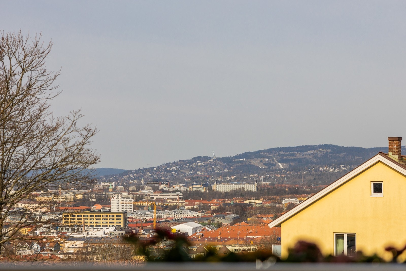 Flott utsikt mot Oslo vest og solnedgang. Galleribilde