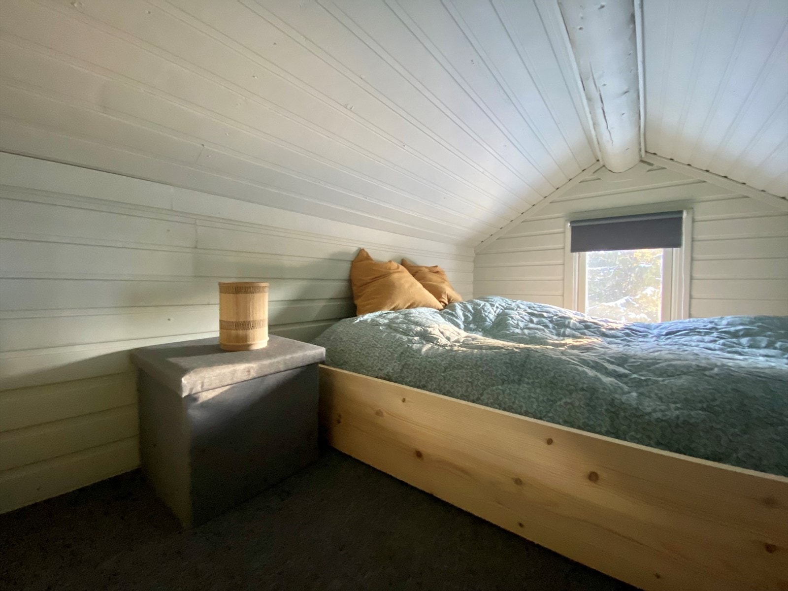 I tillegg til soverommet er det to hemsrom innredet med senger. Galleribilde