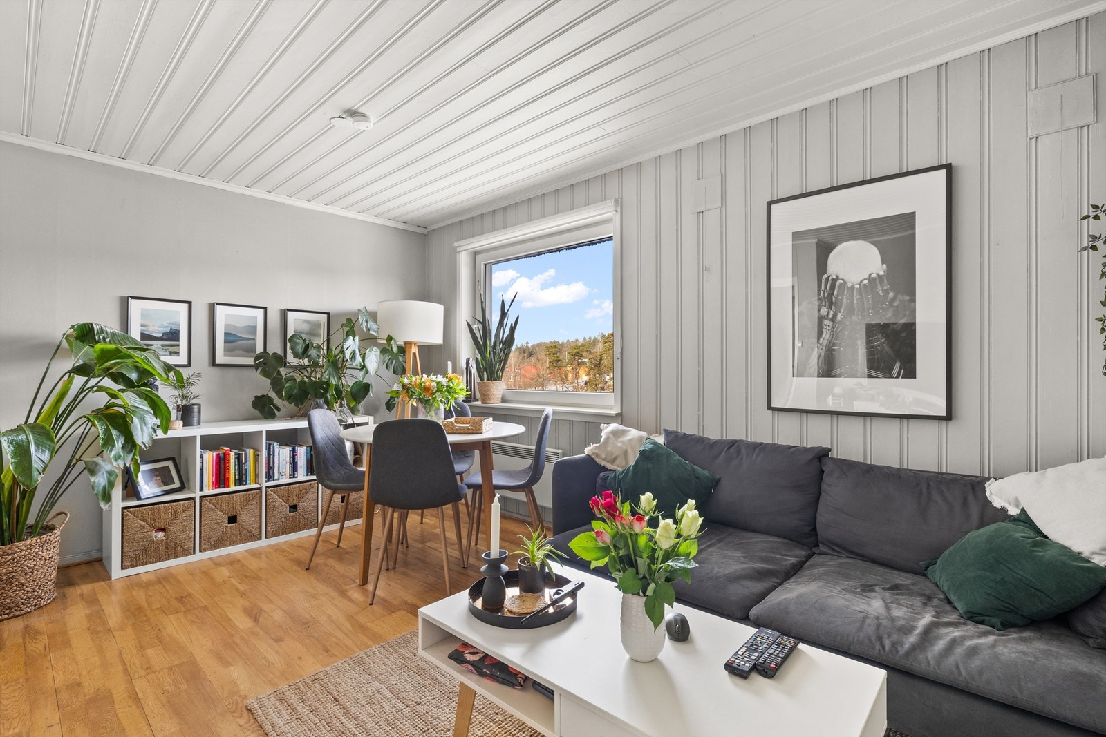 Stue i utleiedel nr. 2 i underetasjen. Galleribilde