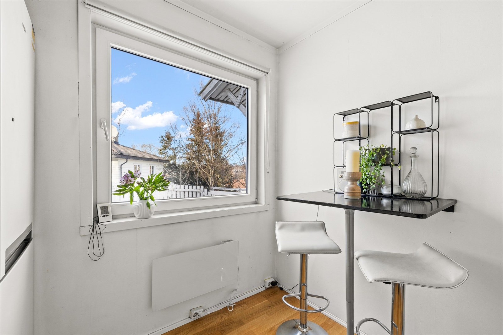 Kjøkken i utleiedel nr. 2 i underetasjen. Galleribilde