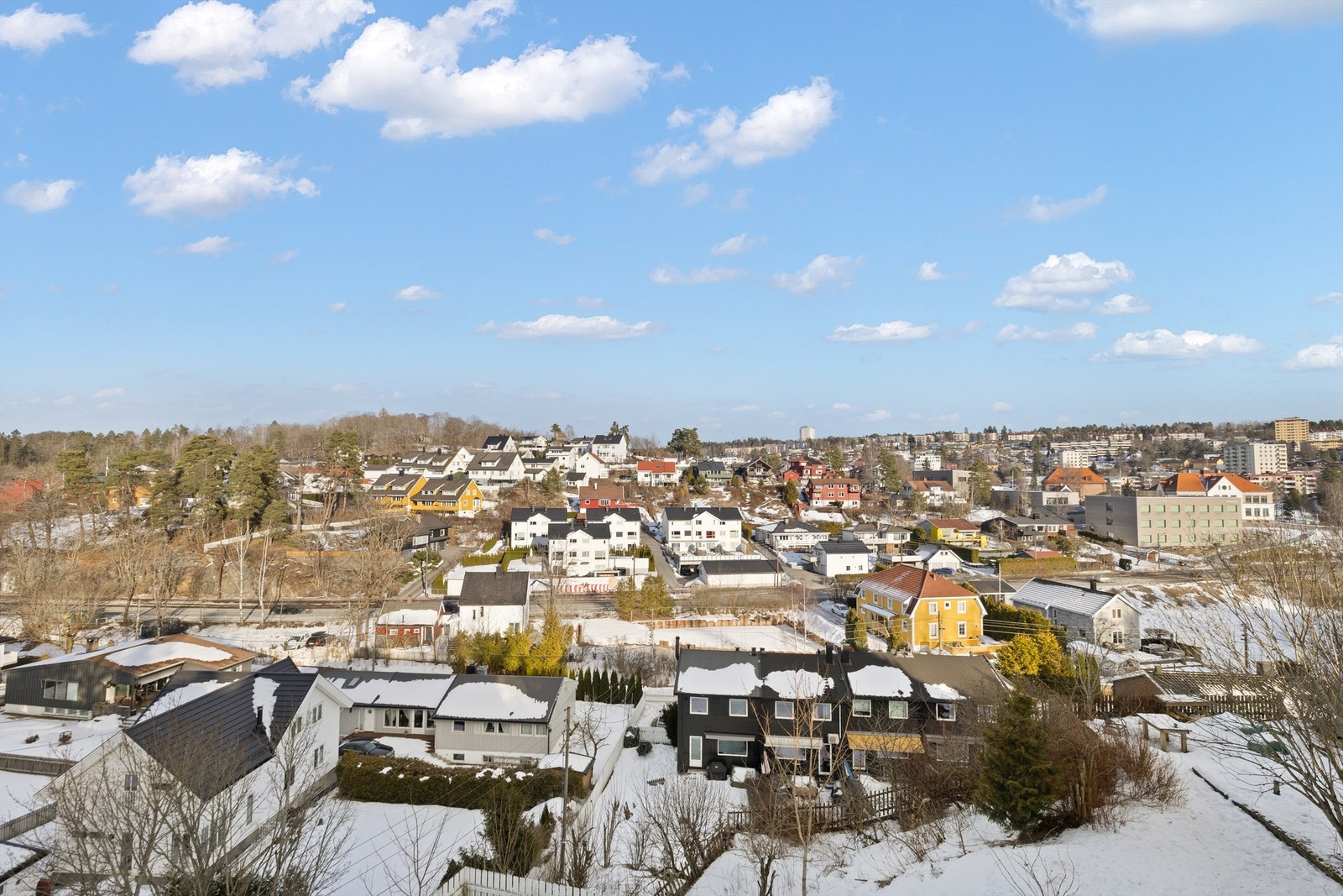 Høyt, fritt og solrik. Galleribilde