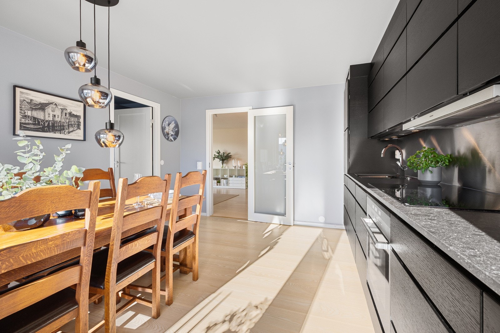 Stilrent og moderne Galleribilde