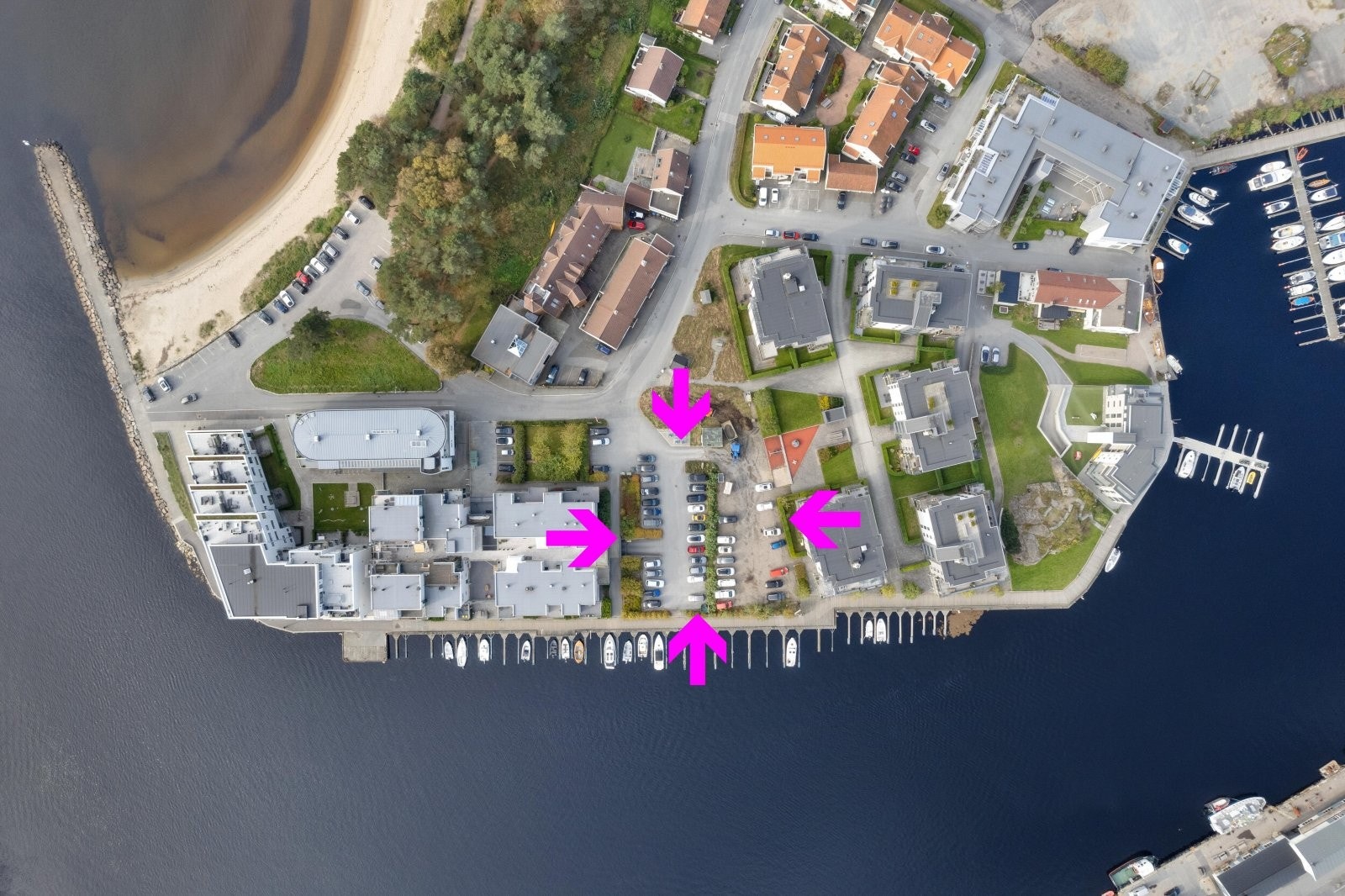 Tomten er ferdig regulert hovedsakelig for bolig og næring og har en utnyttelsesgrad på 150%. Galleribilde