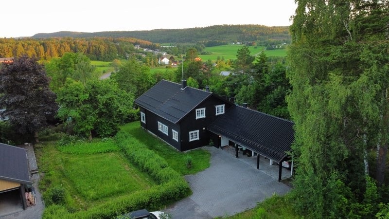 Meget fin og solrik beliggenhet ( privat dronebilde) Galleribilde