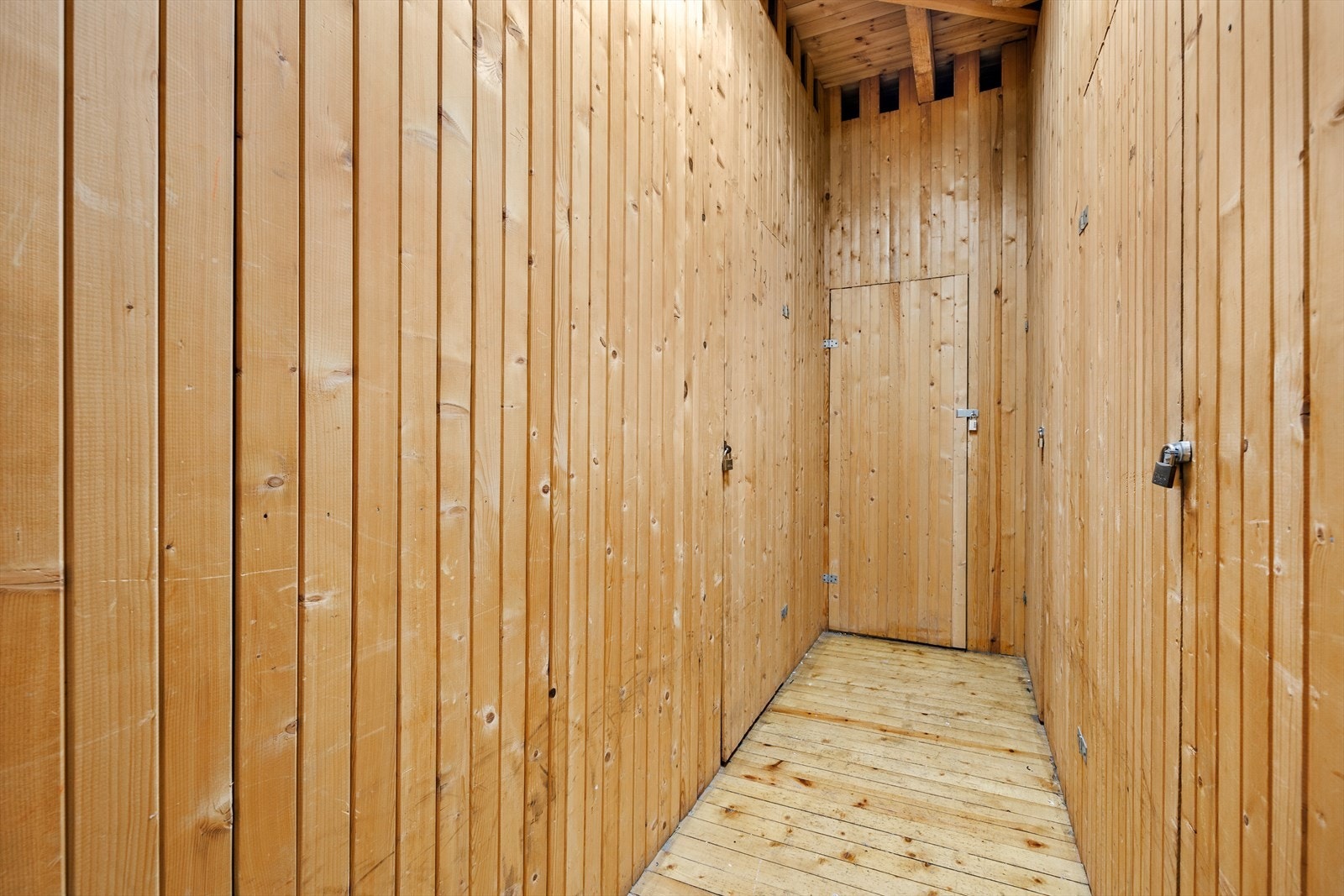 Det disponeres loftsbod på 4 m² Galleribilde