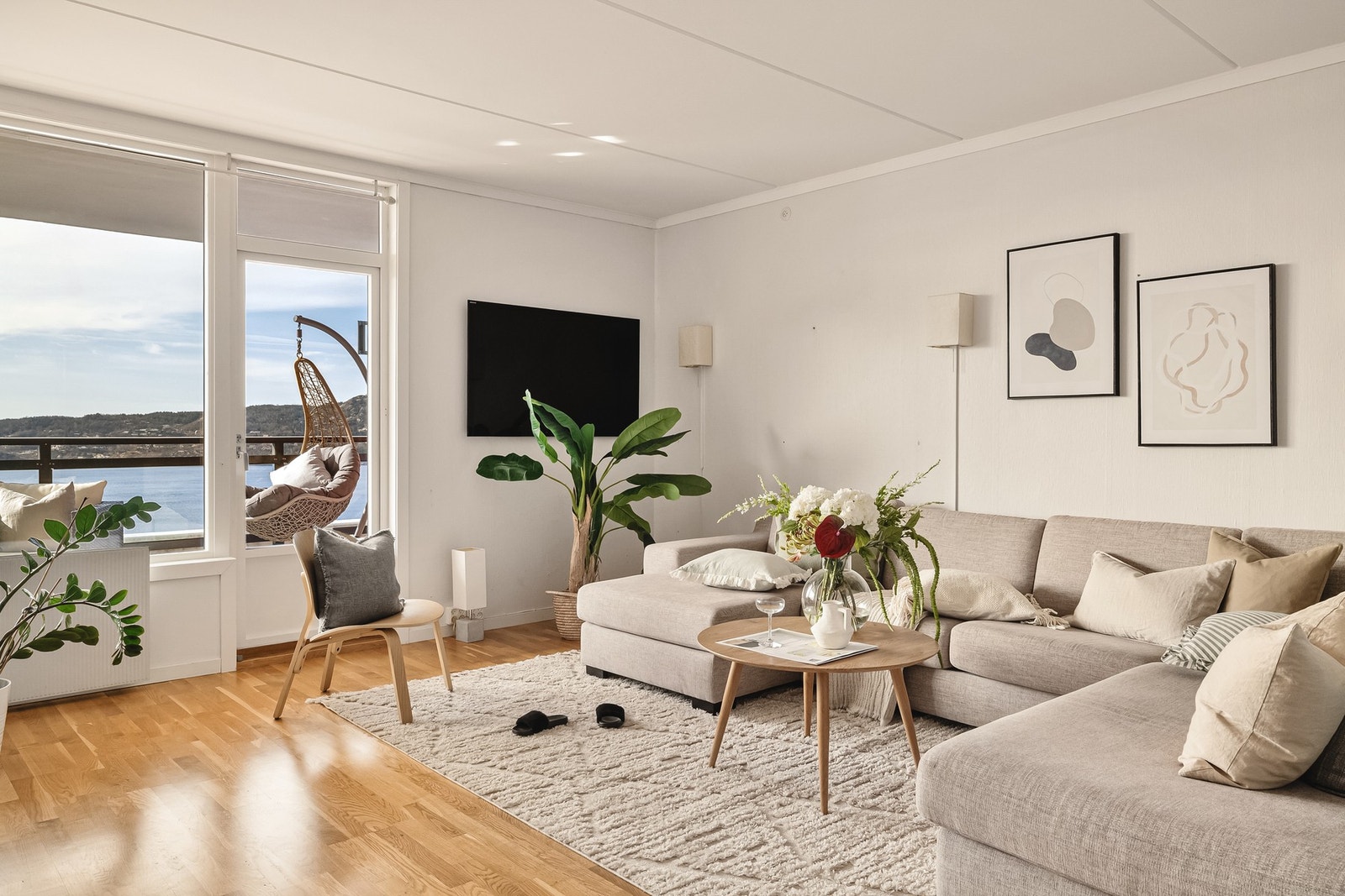 Dette er en 3-roms leilighet med fantastisk utsikt beliggende i et attraktivt område Galleribilde